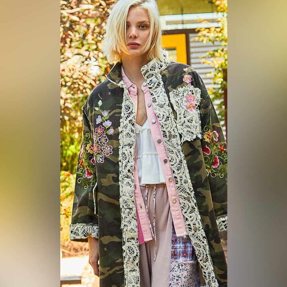 POL Oversized Camo Jacket